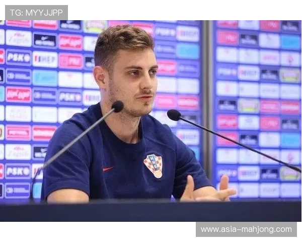 拜仁后卫戴维斯复出成疑，斯坦尼西奇长期缺阵影响轮换