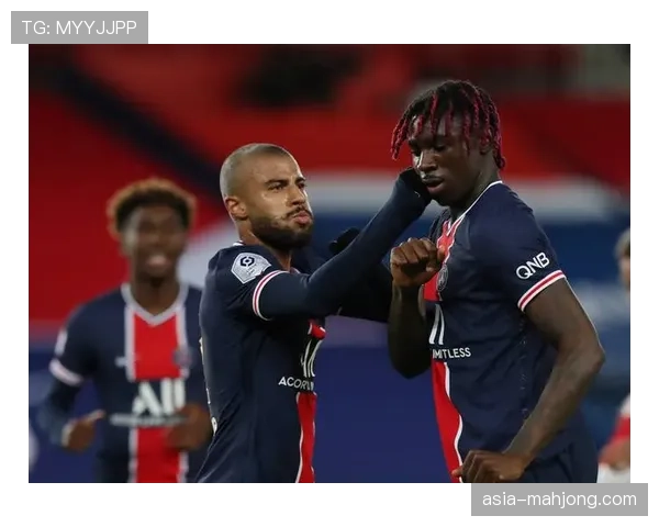 兰斯球员将进球献给看台上刚刚出生的儿子